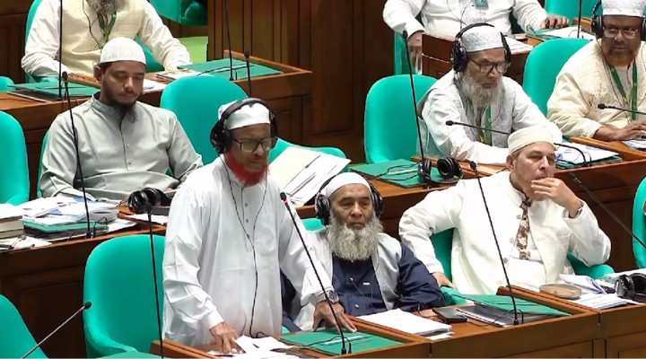 ১৯৭৮ সালে জন্ম নেওয়া বিএনপি কীভাবে মুক্তিযুদ্ধের দল, প্রশ্ন এ টি এম আজহারের